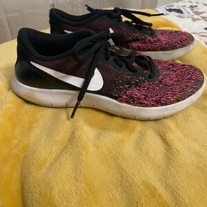 Nike Black and Red Athletic Shoes